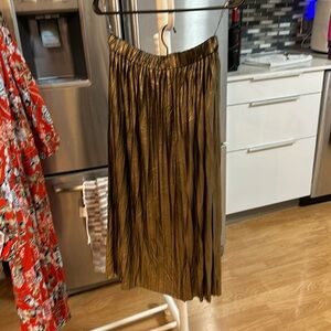 Gold skirt